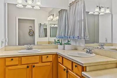 1073 Alcove Loop, The Villages, FL 32162 - Photo 17