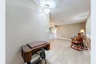 35933 Clear Lake Circle, Eustis, FL 32736 - Photo 11