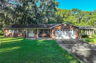 35933 Clear Lake Cir, Eustis, FL 32736 - Photo 5