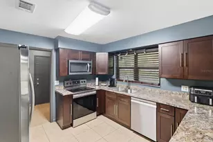 2141 NE 9th St, Ocala, FL 34470 - Photo 13