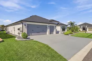 7528 Daniel Collins Ct, The Villages, FL 34762 - Photo 3