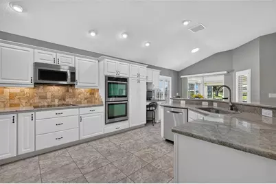 3323 Kelvington Road, The Villages, FL 32163 - Photo 7