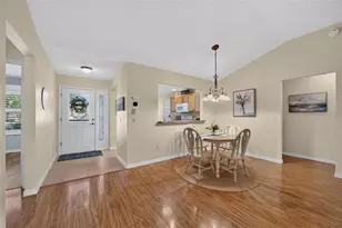 16758 SE 84th Colerain Cir, The Villages, FL 32162 - Photo 19