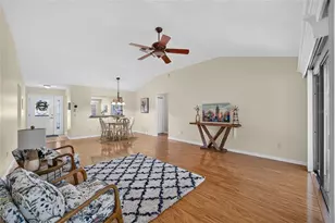 16758 SE 84th Colerain Cir, The Villages, FL 32162 - Photo 9