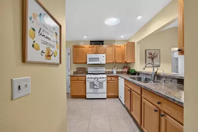 16758 SE 84th Colerain Circle, The Villages, FL 32162 - Photo 13