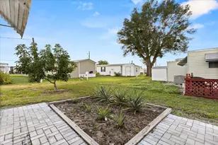 465 Marina Ln, Tavares, FL 32778 - Photo 23
