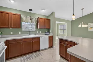 439 Enright Pl, The Villages, FL 32162 - Photo 11