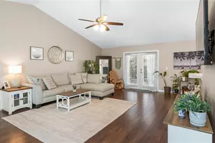 245 Valley Edge Dr, Minneola, FL 34715 - Photo 9