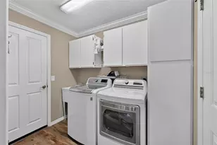 440 Carrera Dr, The Villages, FL 32159 - Photo 49