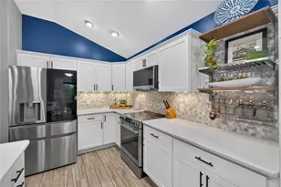 800 Coleman Dr, The Villages, FL 32163 - Photo 9