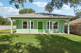 40091 Oakridge Dr, Lady Lake, FL 32159 - Photo 1