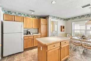 2409 Tamarindo Dr, The Villages, FL 32162 - Photo 13