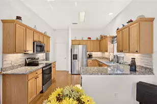 17942 SE 88th Cascade Ct, The Villages, FL 32162 - Photo 17