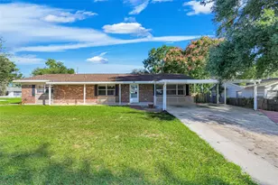 990 Linden St, Clermont, FL 34711 - Photo 1