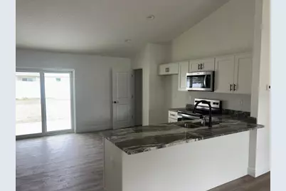 8976 N Creek Way, Dunnellon, FL 34434 - Photo 11
