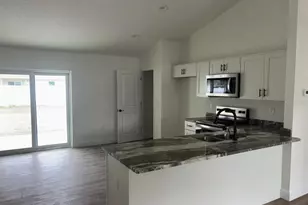 8976 N Creek Way, Dunnellon, FL 34434 - Photo 11