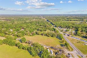 5256 S 441 Hwy, Lake City, FL 32025 - Photo 11