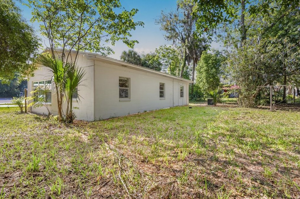 306 4th St, Williston FL 32696-2638 exterior