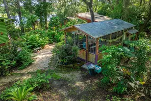 250 W West Lake Dr, Hawthorne, FL 32640 - Photo 13