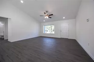 600 NE 130th Terrace, Silver Springs, FL 34488 - Photo 7