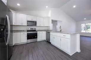 600 NE 130th Terrace, Silver Springs, FL 34488 - Photo 11