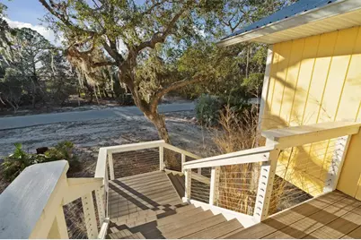 12631 Hodgson Avenue, Cedar Key, FL 32625 - Photo 7