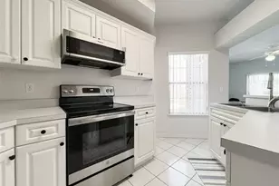 4950 NW 1st Pl, Gainesville, FL 32607 - Photo 9