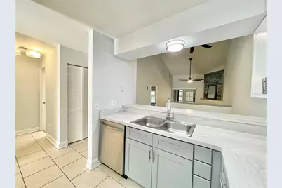 2820 NW 39th Terrace, Gainesville, FL 32606 - Photo 5