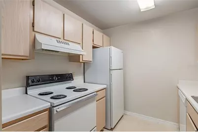 2360 SW Archer Road #607, Gainesville, FL 32608 - Photo 7