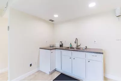 7182 E Bank Drive #7-103, Tampa, FL 33617 - Photo 9