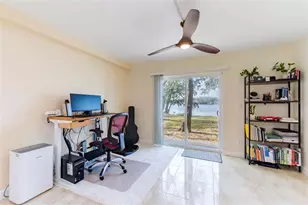 7182 E Bank Dr, Tampa, FL 33617 - Photo 11