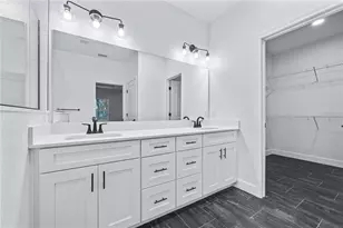 6682 SW 10th Ln, Gainesville, FL 32607 - Photo 11