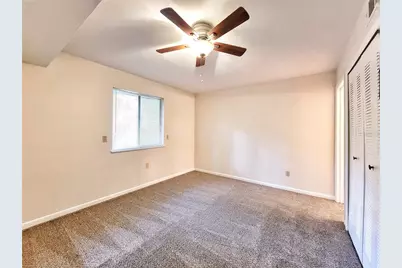 109 SE 16th Avenue #Q301, Gainesville, FL 32601 - Photo 13