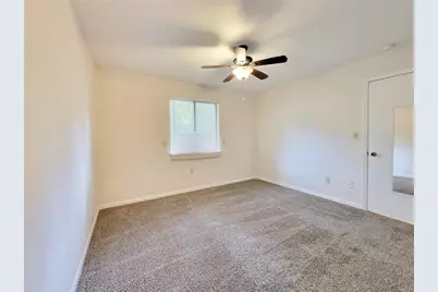 109 SE 16th Avenue #Q301, Gainesville, FL 32601 - Photo 11