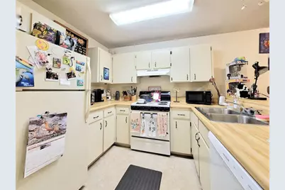 109 SE 16th Avenue #Q301, Gainesville, FL 32601 - Photo 9