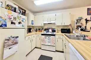 109 SE 16th Ave, Gainesville, FL 32601 - Photo 9