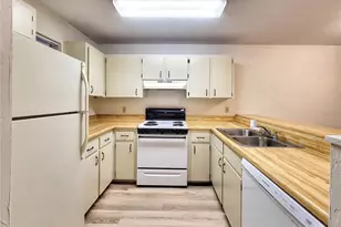 109 SE 16th Ave, Gainesville, FL 32601 - Photo 7