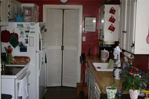 213 NW 34th Ter, Gainesville, FL 32607 - Photo 7