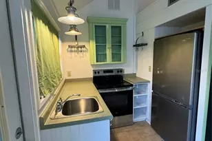 1035 NE 3rd Ave, Gainesville, FL 32601 - Photo 41