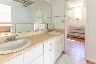 1719 NW 23rd Ave, Gainesville, FL 32605 - Photo 15