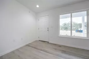 18 Malauka Loop Pass, Ocklawaha, FL 32179 - Photo 5