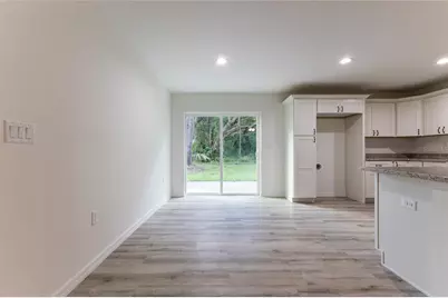 18 Malauka Loop Pass, Ocklawaha, FL 32179 - Photo 13