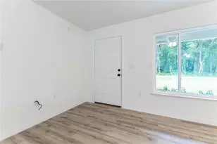 18 Malauka Loop Pass, Ocklawaha, FL 32179 - Photo 7