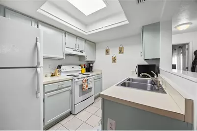 5733 SW 10th Place, Gainesville, FL 32607 - Photo 9