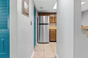 6926 SW 45th Ave, Gainesville, FL 32608 - Photo 9