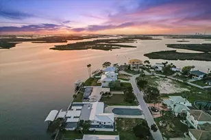 12010 W Bayshore Dr, Crystal River, FL 34429 - Photo 83