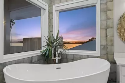 12010 W Bayshore Drive, Crystal River, FL 34429 - Photo 5