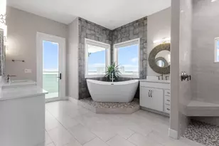 12010 W Bayshore Dr, Crystal River, FL 34429 - Photo 39