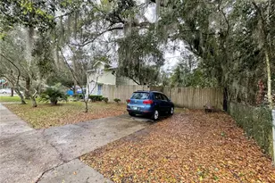 1035 NE 3rd Ave, Gainesville, FL 32601 - Photo 15