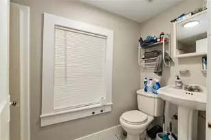 913 NW 3rd Ave, Gainesville, FL 32601 - Photo 9